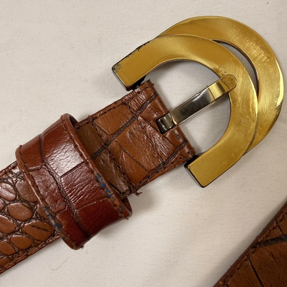 Vintage Liz Claiborne Brown Croc Embossed Leather Belt Gold Crescent Buckle 2642
